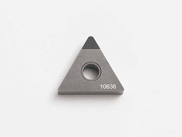 CBN equipped TNGA indexable insert on carbide base body