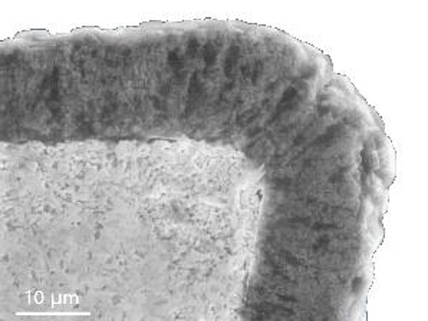 TIN Beschichtung an einer Hartmetall Werkzeugschneide TIN Beschichtung an einer Hartmetall Werkzeugschneide