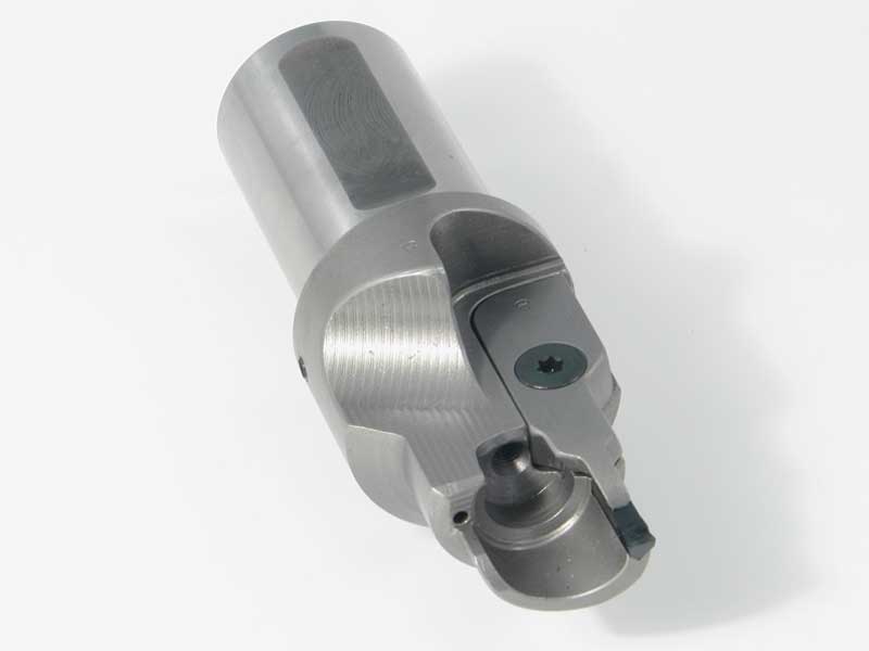 Axial grooving tool from SCHELL